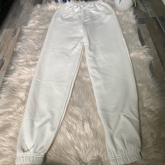 White Bralet & Jogger Set - Picture 3 of 6